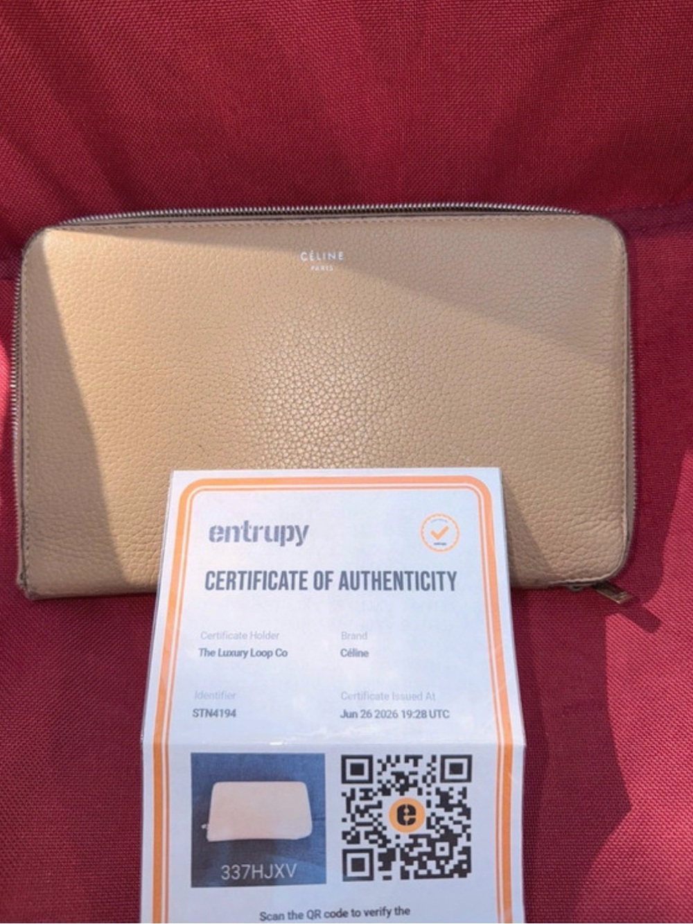 Vintage CELINÈ large zipped wallet in beige grained calf skin with COA